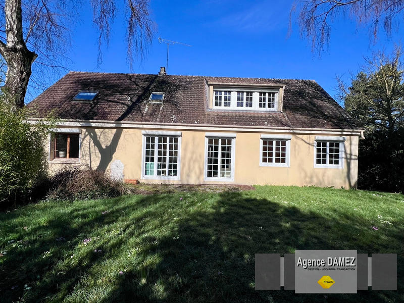 Maison - 200 m² - 9 pièces