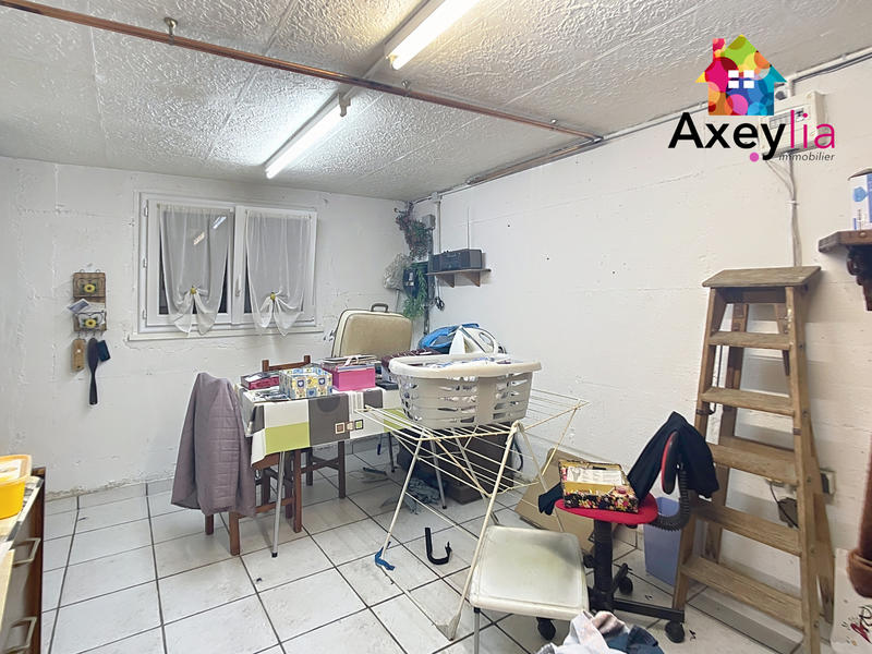 Maison - 99 m² - 5 pièces