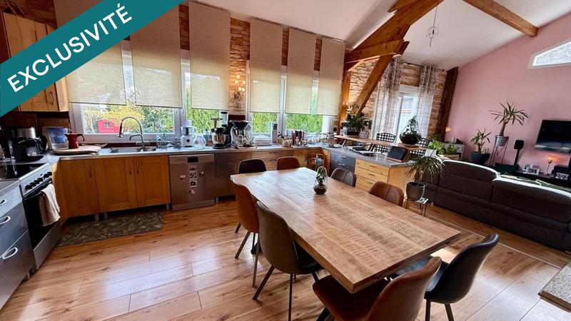 Maison - 237 m² - 9 pièces