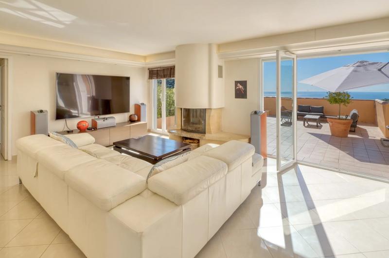 Appartement villa - 108 m² - 4 pièces