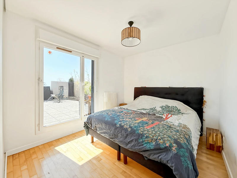 Appartement - 94 m² - 5 pièces