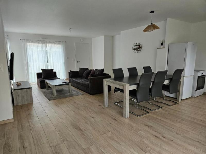 Maison - 95 m² - 4 pièces