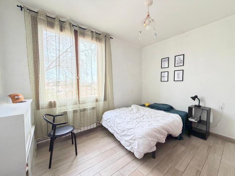 Appartement - 98 m² - 4 pièces