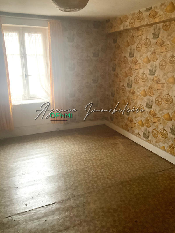 Maison de village - 180 m² - 8 pièces