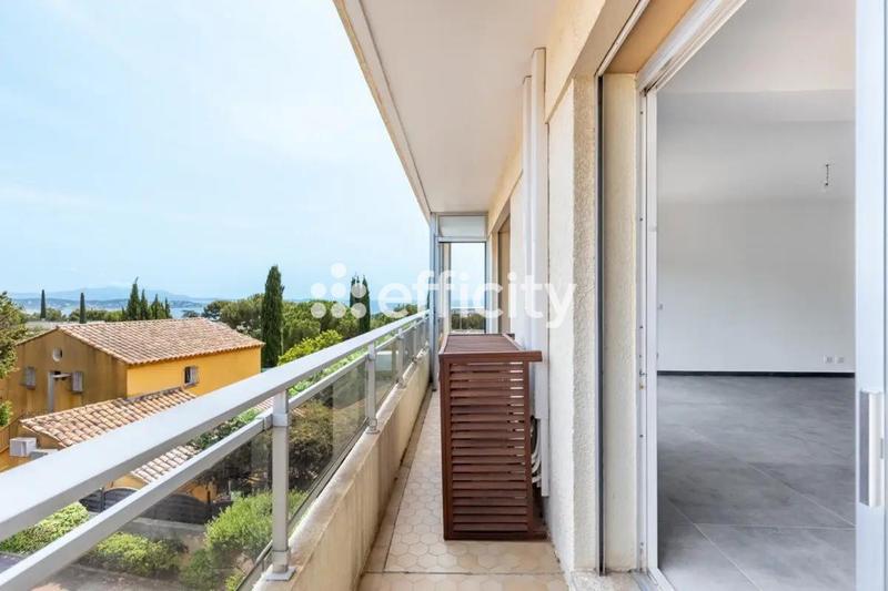 Appartement - 82 m² - 5 pièces