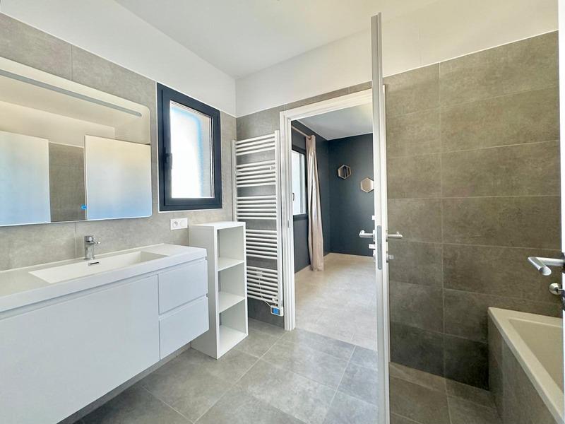 Maison - 156 m² - 4 pièces