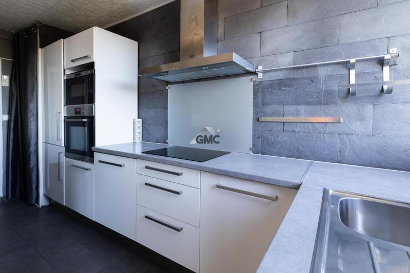 Appartement - 82 m² - 4 pièces