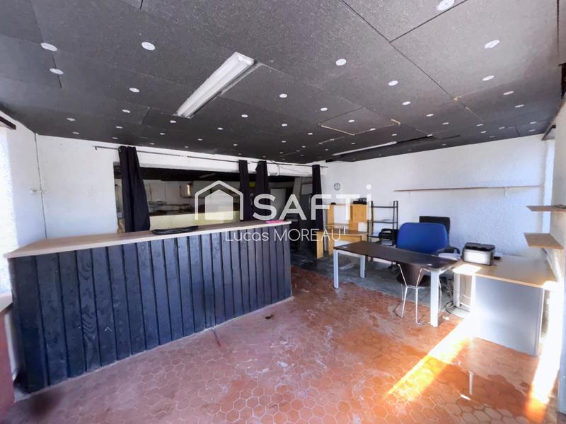 Local commercial - 160 m² - 10 pièces