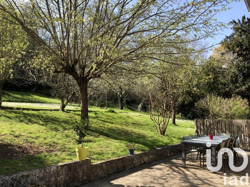 Maison - 260 m² - 8 pièces