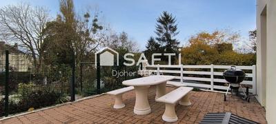 Maison - 206 m² - 9 pièces