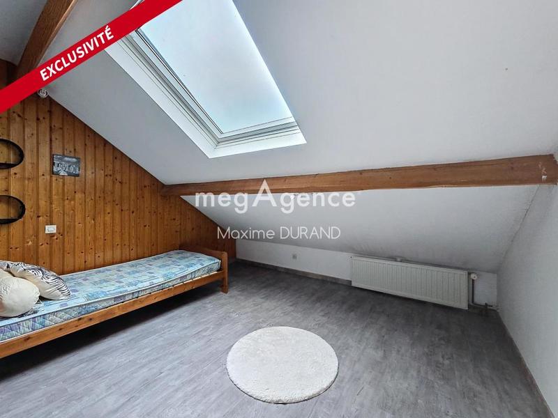 Maison - 182 m² - 9 pièces