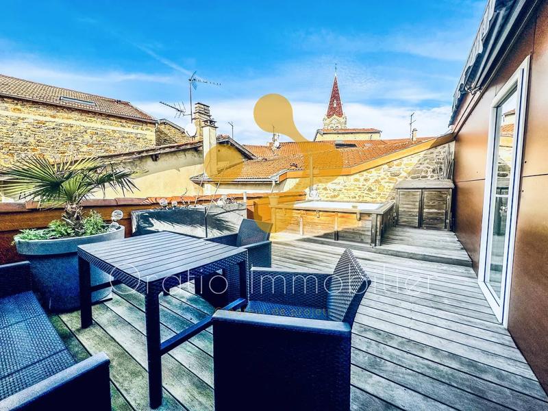 Maison de village - 261 m² - 10 pièces