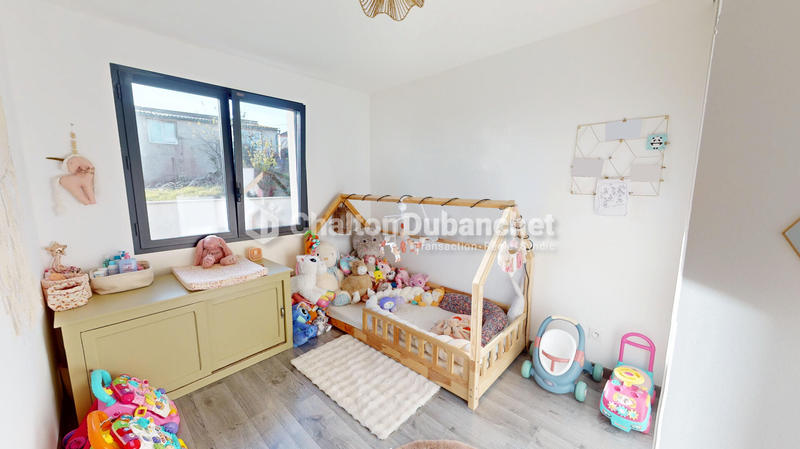 Maison - 185 m² - 7 pièces