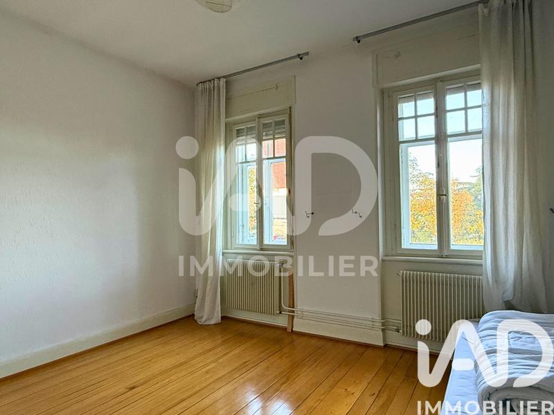 Maison - 228 m² - 9 pièces
