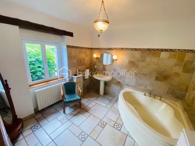 Longère - 310 m² - 10 pièces