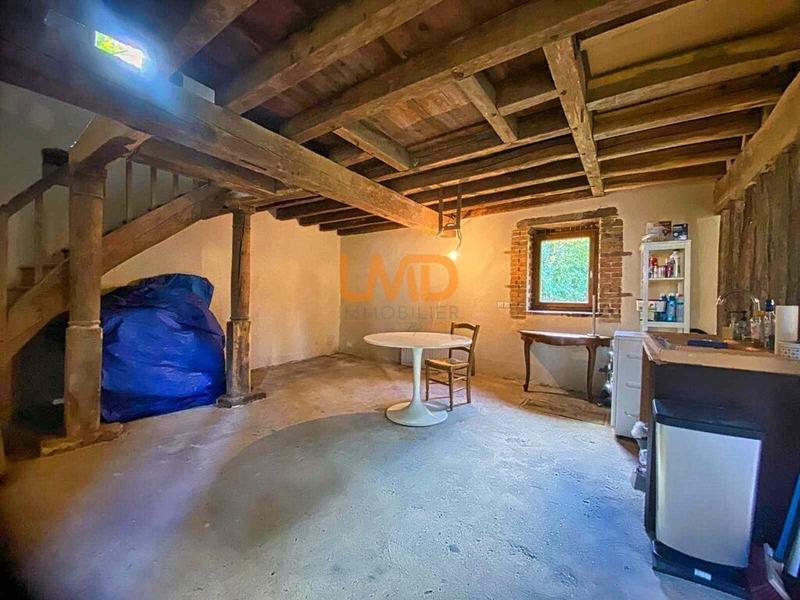 Propriété - 234 m² - 9 pièces