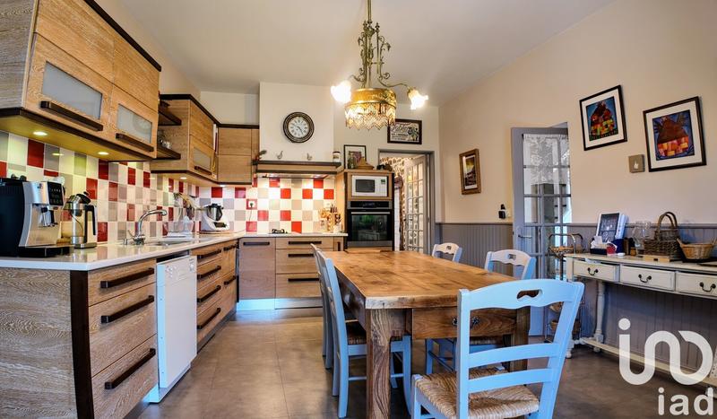 Maison - 380 m² - 9 pièces