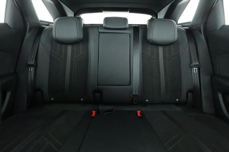 Peugeot 3008 1.2 PureTech Gt Pack Eat8 130 ch