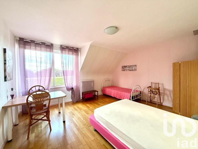 Maison - 165 m² - 8 pièces