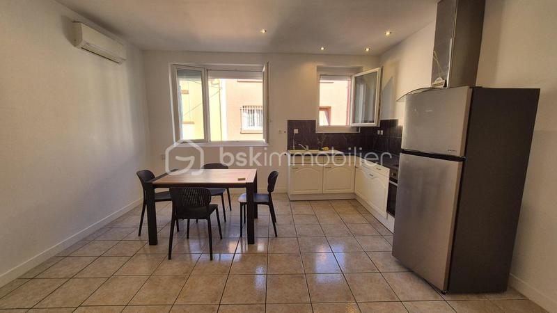 Maison - 90 m² - 3 pièces