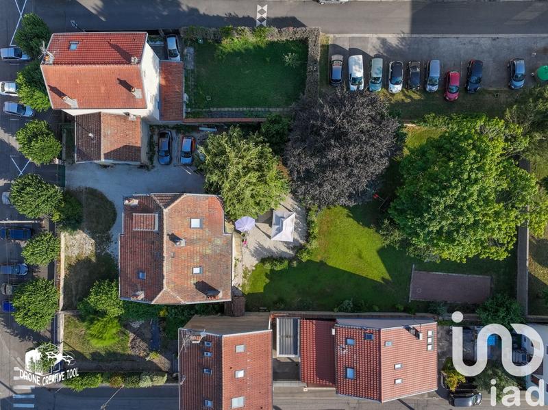 Maison - 323 m² - 13 pièces