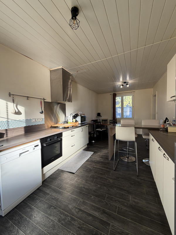 Maison - 98 m² - 5 pièces