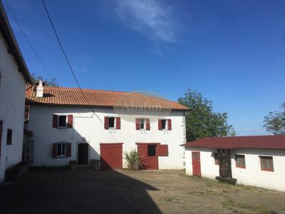 Maison - 170 m² - 8 pièces