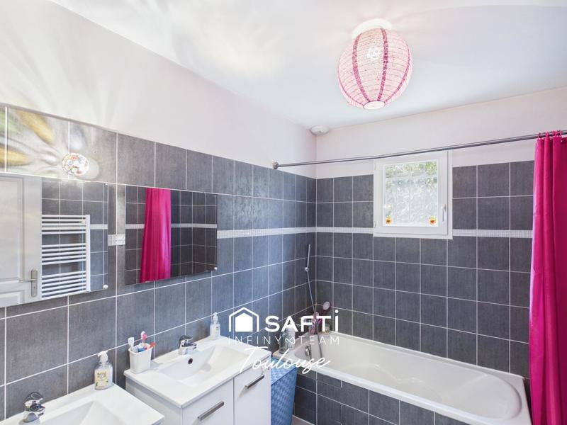 Maison - 140 m² - 5 pièces