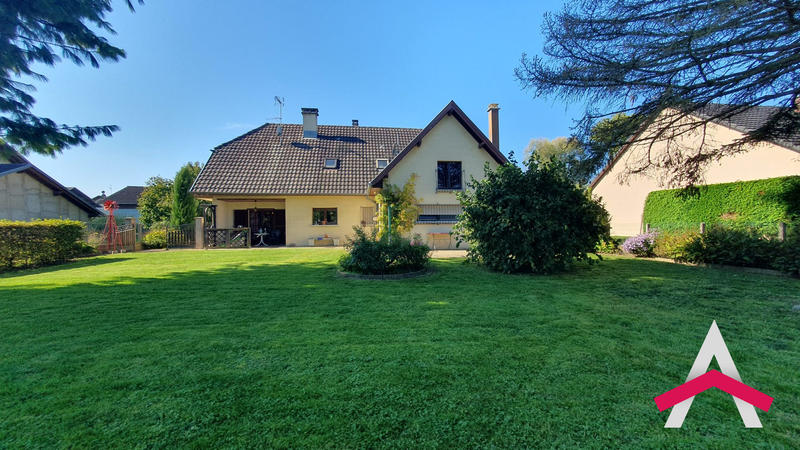 Maison - 196 m² - 7 pièces