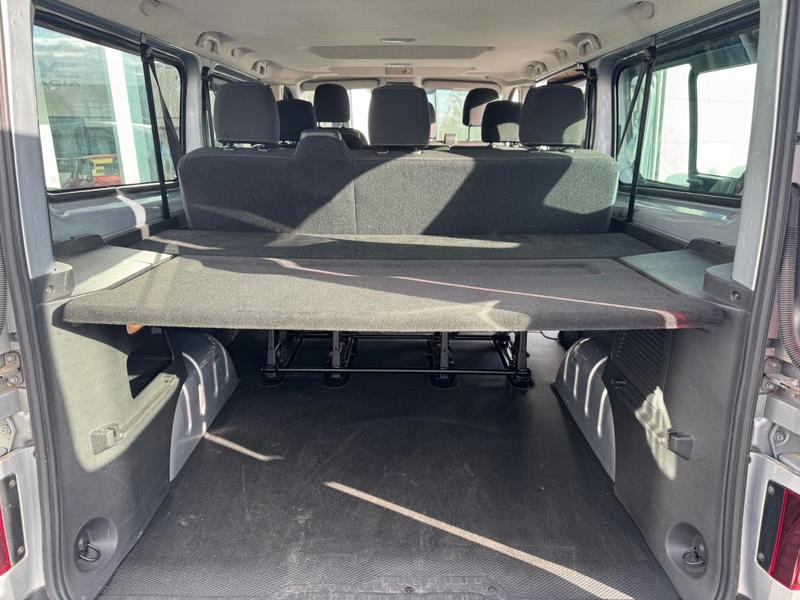 Renault Trafic 2.0 Dci 150 Ch Zen 9 Places