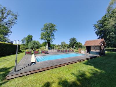 Moulin - 395 m² - 13 pièces