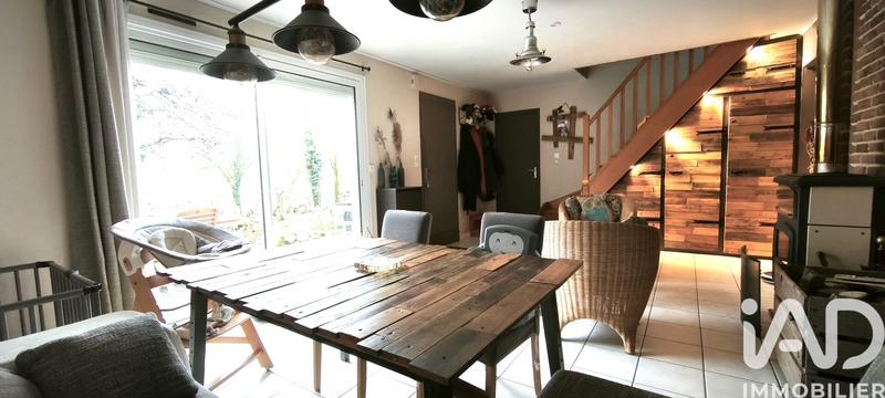 Maison - 98 m² - 5 pièces