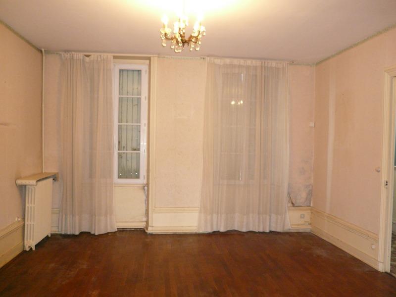 Maison - 261 m² - 12 pièces