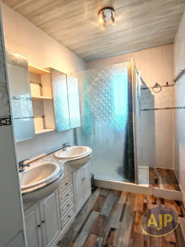 Maison - 78 m² - 5 pièces