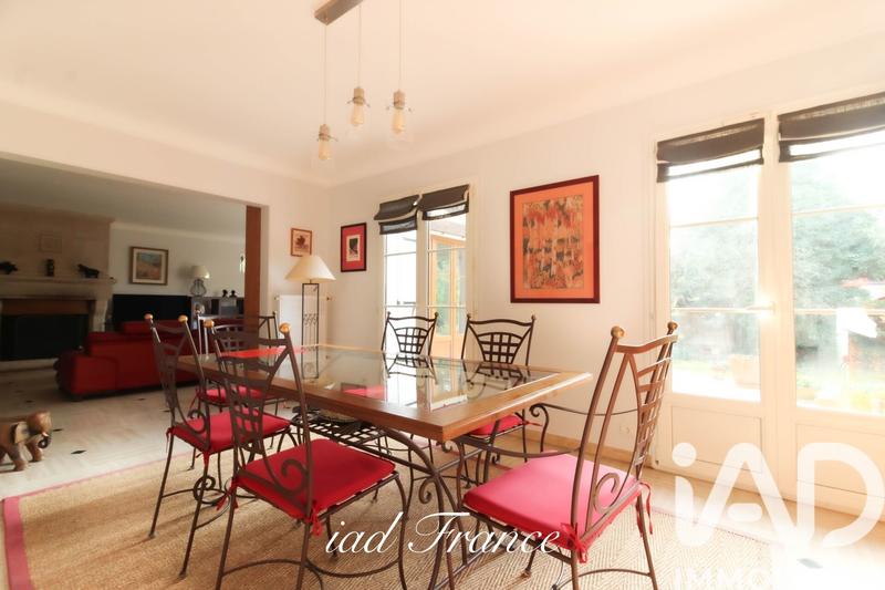 Maison - 189 m² - 8 pièces