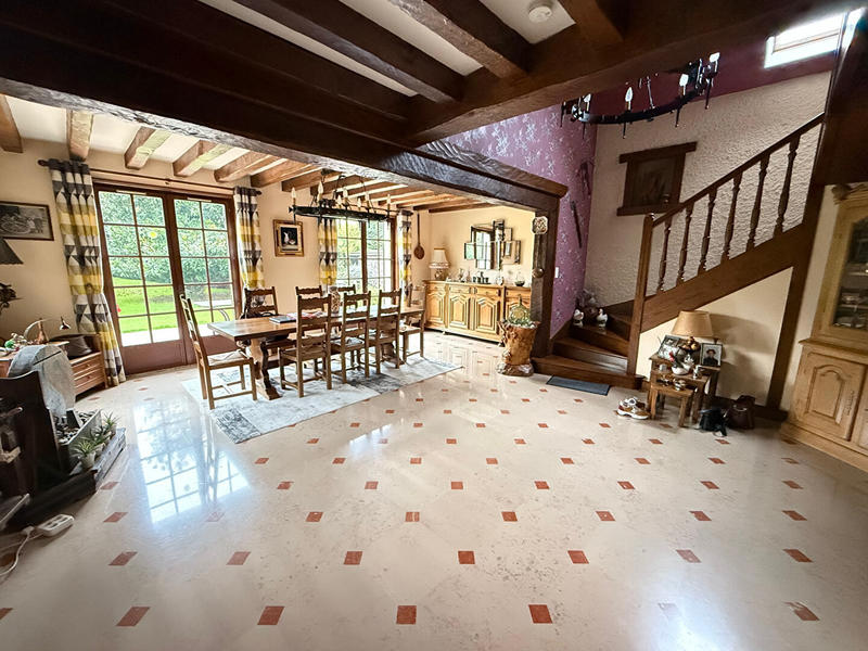 Maison - 160 m² - 8 pièces