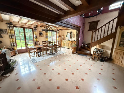 Maison - 160 m² - 8 pièces