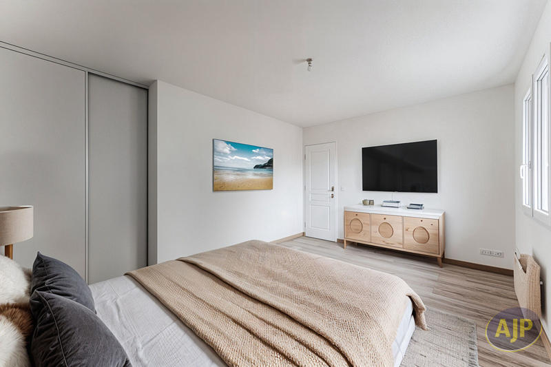 Maison - 134 m² - 6 pièces