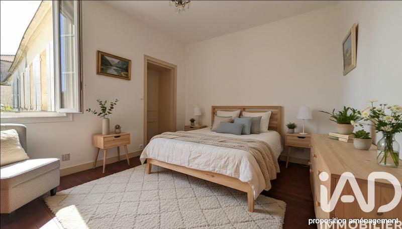 Maison - 250 m² - 9 pièces