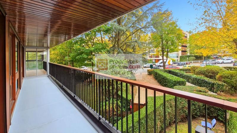 Appartement - 94 m² - 4 pièces