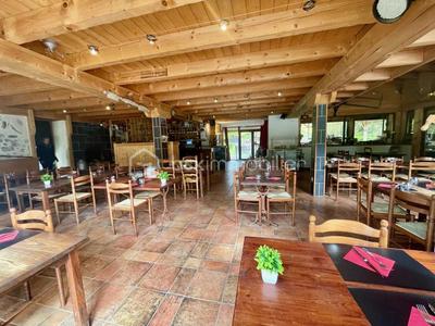 Local commercial - 630 m² - 20 pièces