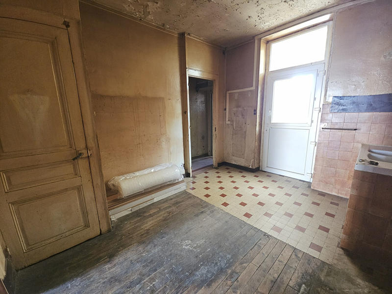 Maison - 92 m² - 5 pièces