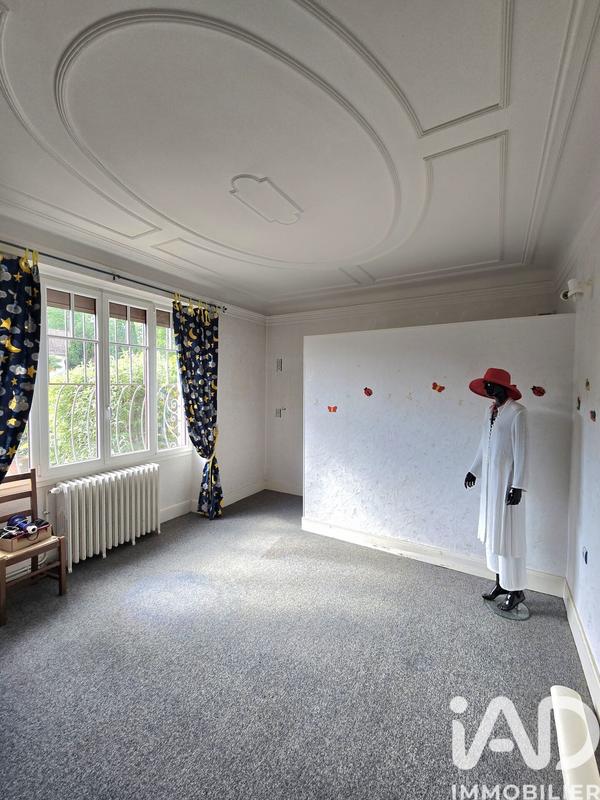 Maison - 200 m² - 8 pièces