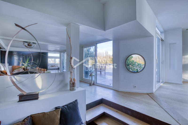 Maison - 260 m² - 8 pièces