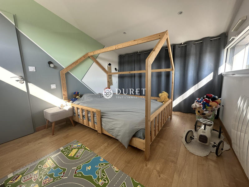 Maison - 178 m² - 9 pièces