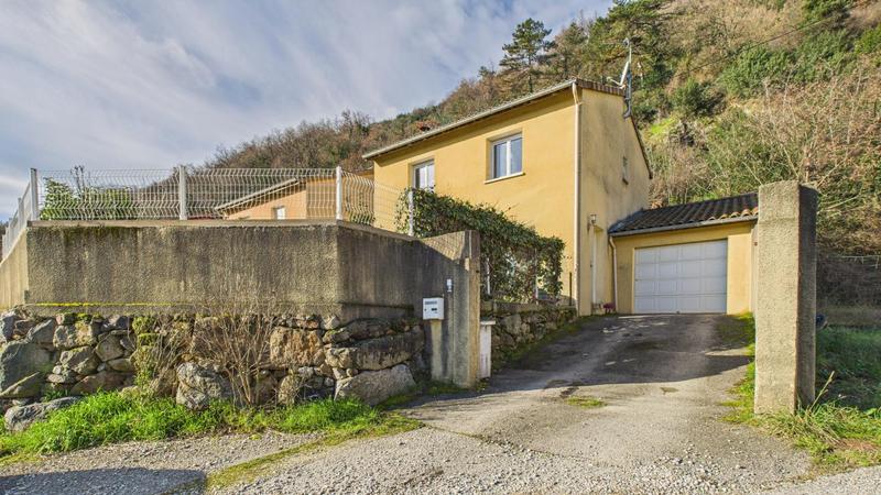 Maison - 120 m² - 5 pièces