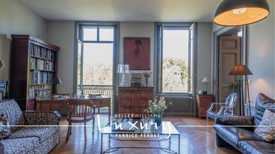 Appartement - 200 m² - 7 pièces