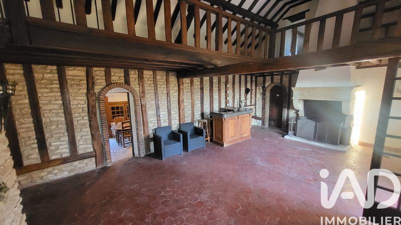 Maison - 235 m² - 7 pièces