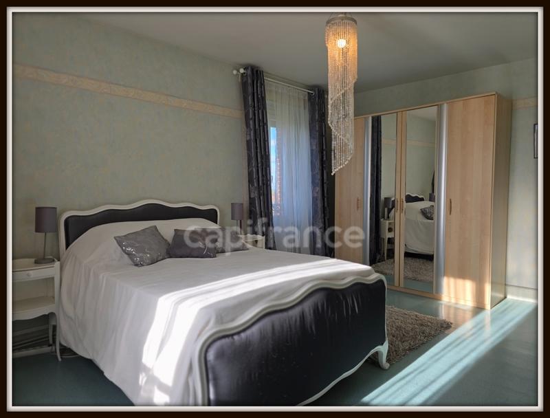 Maison bourgeoise - 266 m² - 10 pièces