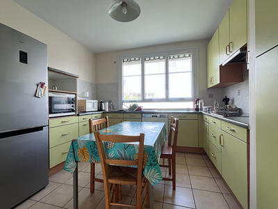 Maison - 277 m² - 11 pièces